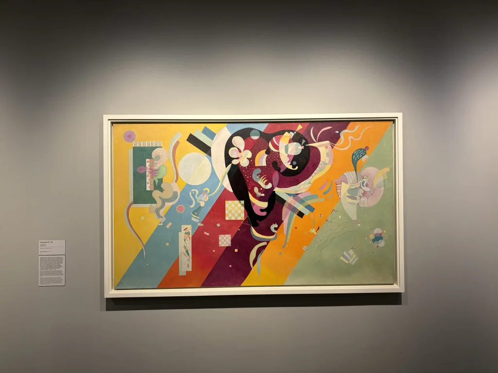 Opera astratta di Kandinskij esposta al Centre Pompidou Málaga